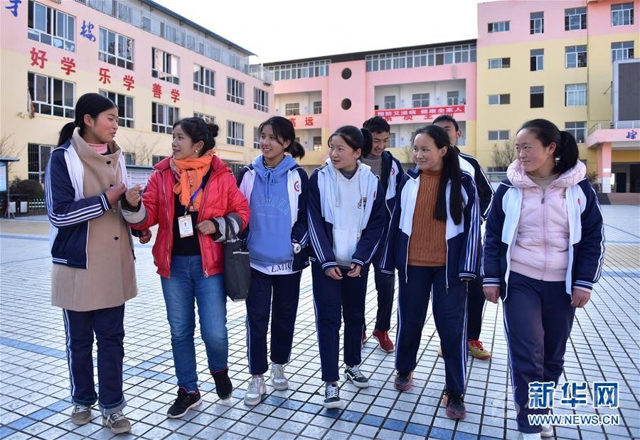 (決戰(zhàn)決勝脫貧攻堅·圖文互動)(4)山上的放羊娃不見了——涼山教育扶貧斬斷貧困“代際傳遞”