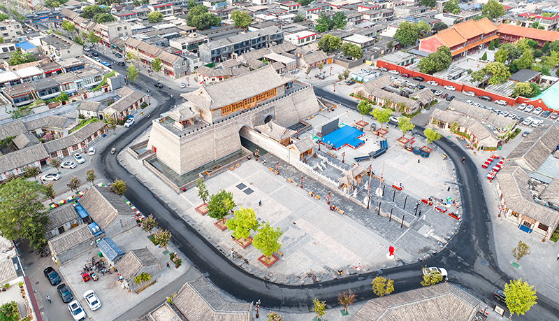 2022年9月8日，石家莊，航拍正定縣正定古城陽和樓與正定歷史文化街。