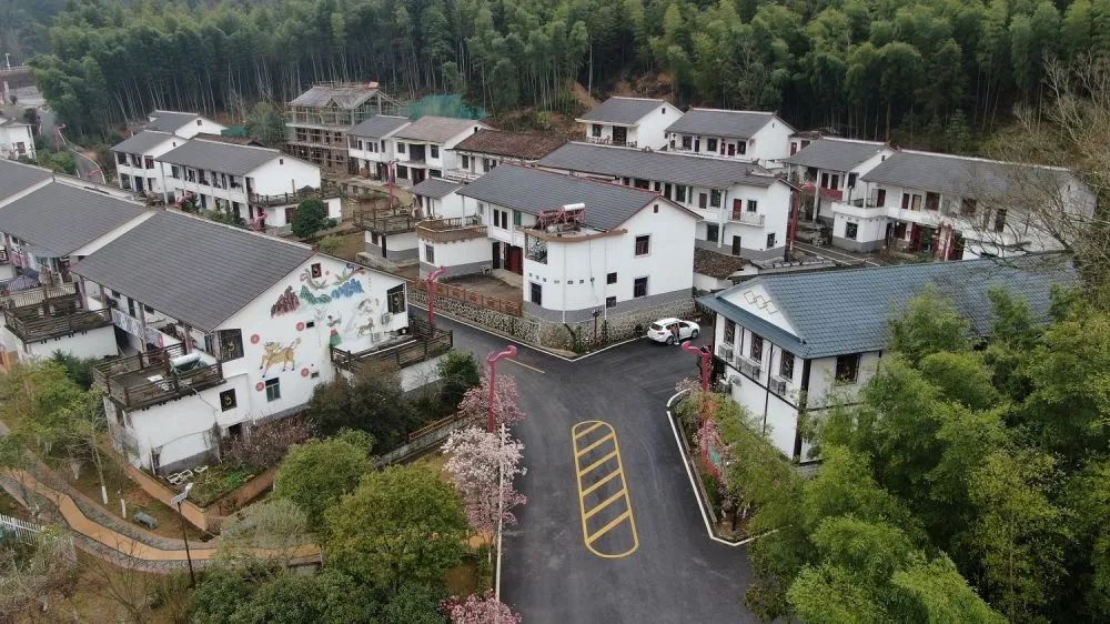 江西資溪縣烏石鎮(zhèn)新月畬族村景象。新華社記者 彭昭之 攝